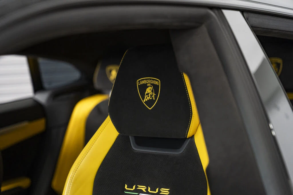 2022 Lamborghini Urus - Image 22 of 31