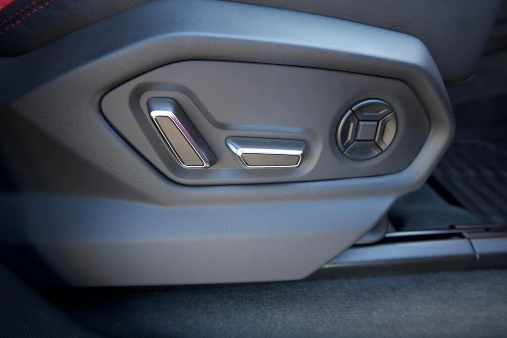 2022 Lamborghini Urus - Image 31 of 31