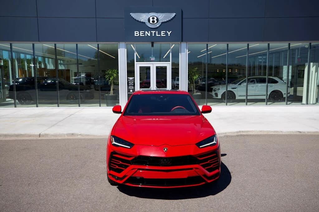 2022 Lamborghini Urus - Image 16 of 31