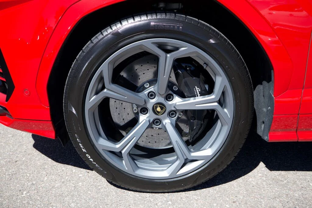 2022 Lamborghini Urus - Image 6 of 31