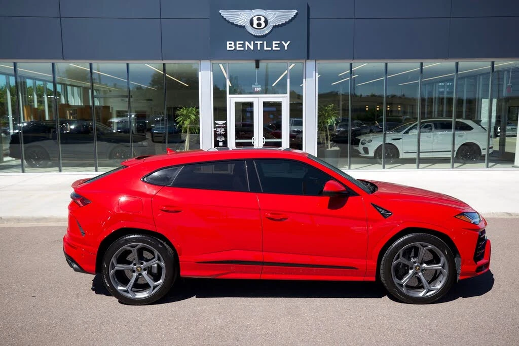 2022 Lamborghini Urus - Image 11 of 31