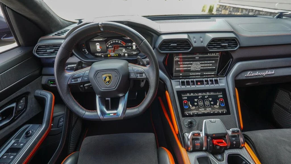 2022 Lamborghini Urus - Image 13 of 31