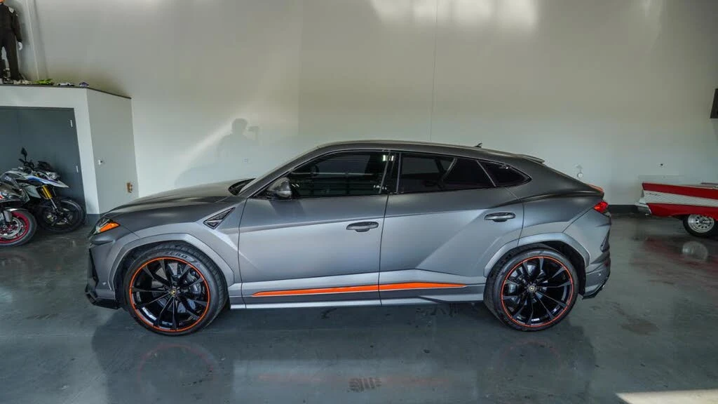 2022 Lamborghini Urus - Image 15 of 31