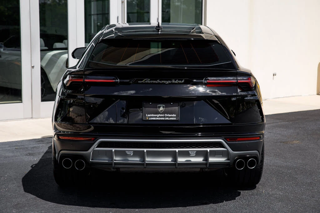 2022 Lamborghini Urus - Image 13 of 31