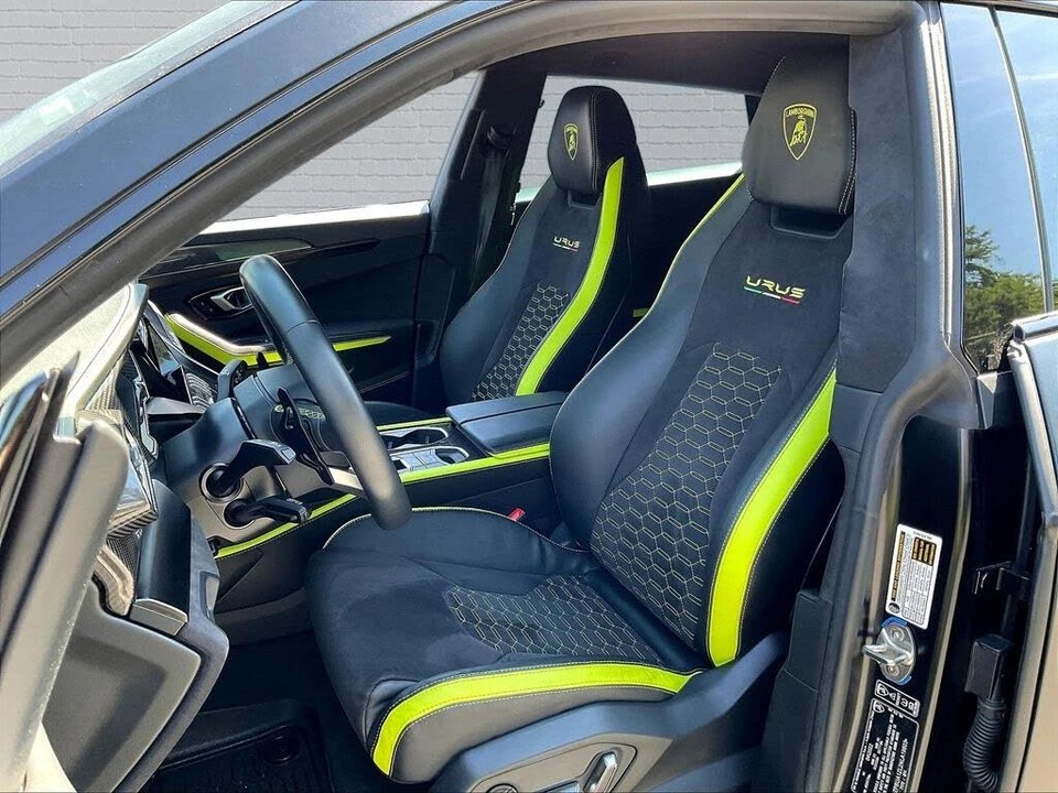 2022 Lamborghini Urus - Image 20 of 28