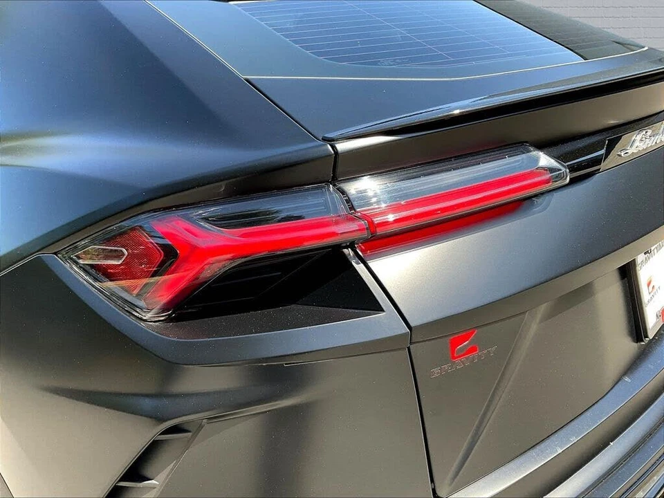 2022 Lamborghini Urus - Image 22 of 28