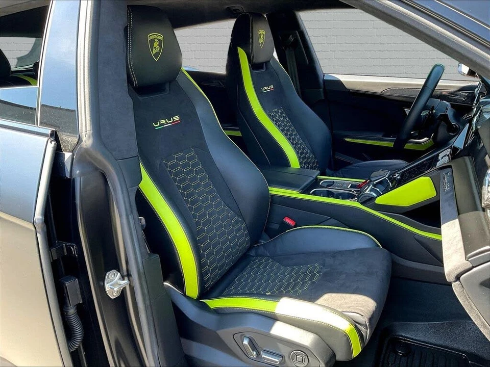2022 Lamborghini Urus - Image 26 of 28