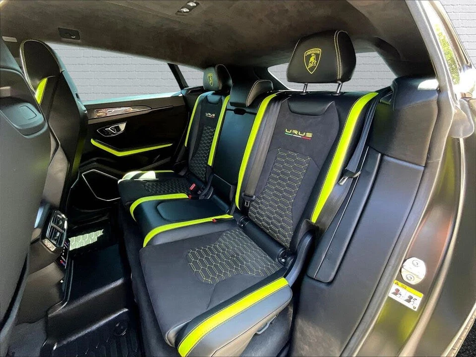 2022 Lamborghini Urus - Image 21 of 28