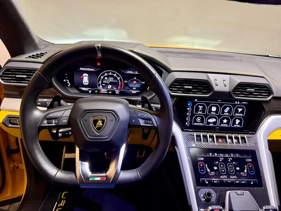 2022 Lamborghini Urus - Image 22 of 31