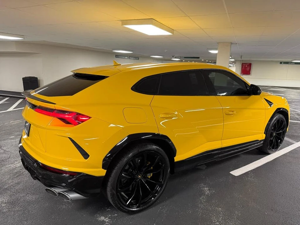 2022 Lamborghini Urus - Image 9 of 31