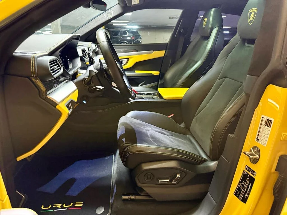 2022 Lamborghini Urus - Image 19 of 31