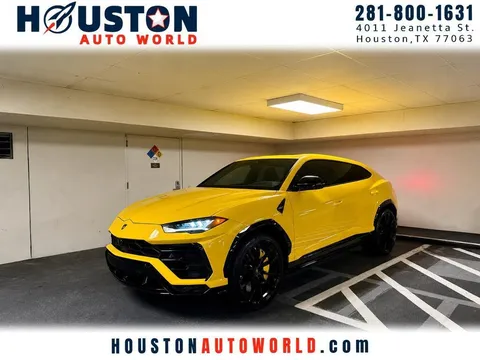 2022 Lamborghini Urus AWD