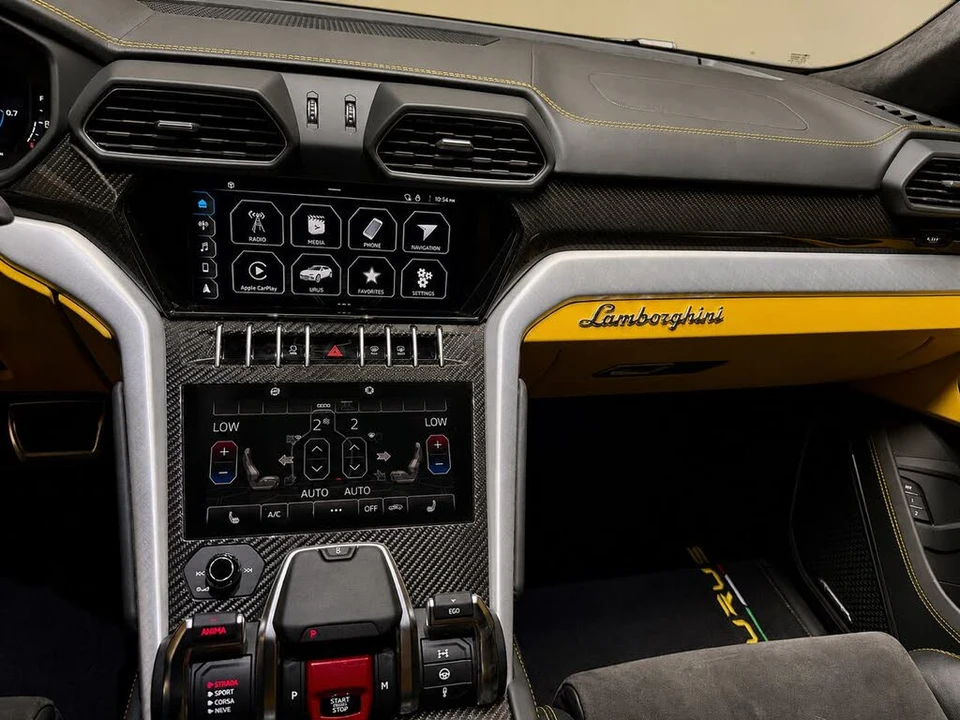 2022 Lamborghini Urus - Image 24 of 31