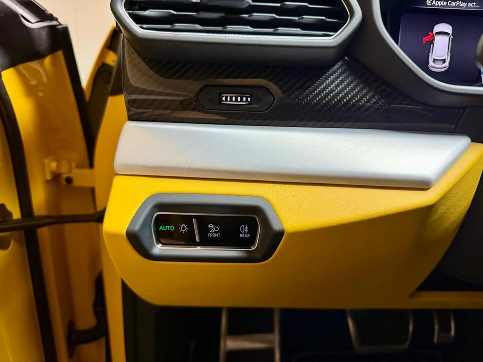 2022 Lamborghini Urus - Image 26 of 31