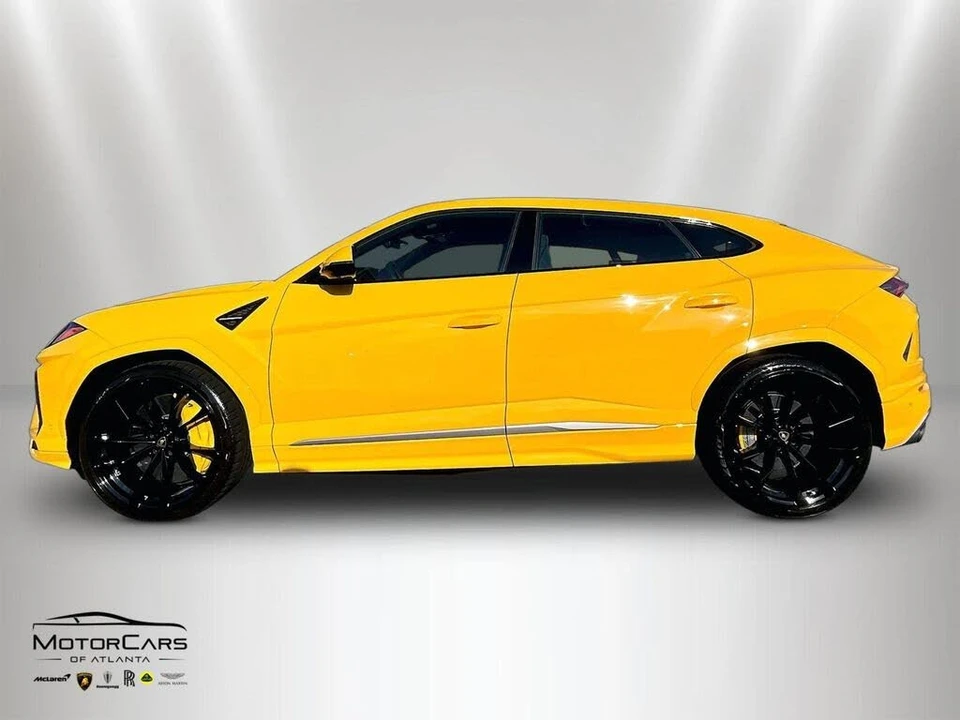 2022 Lamborghini Urus - Image 5 of 31