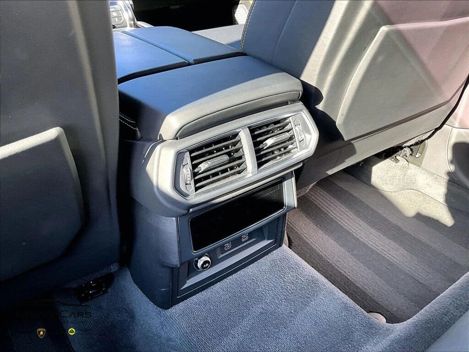 2022 Lamborghini Urus - Image 29 of 31