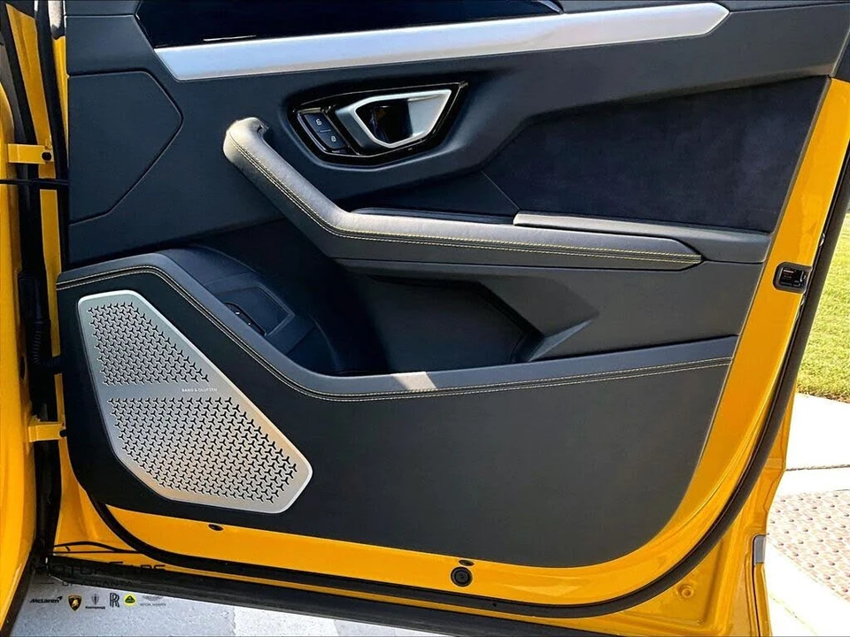 2022 Lamborghini Urus - Image 21 of 31