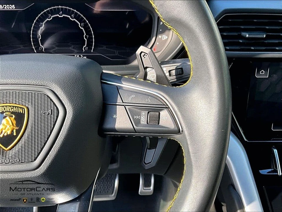 2022 Lamborghini Urus - Image 17 of 31