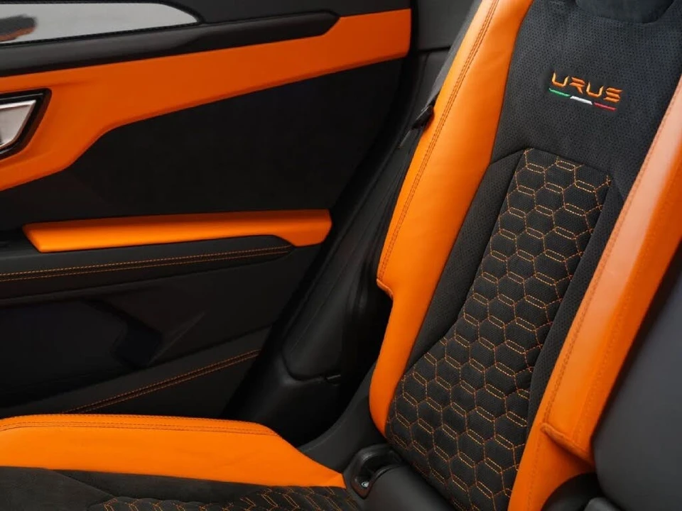 2022 Lamborghini Urus - Image 21 of 31