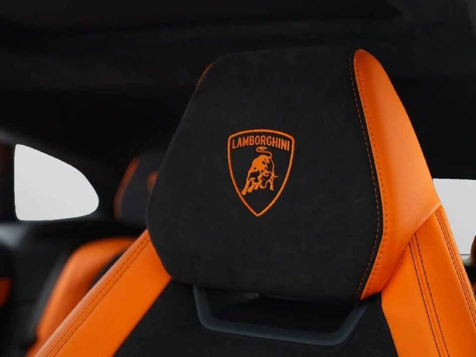 2022 Lamborghini Urus - Image 12 of 31