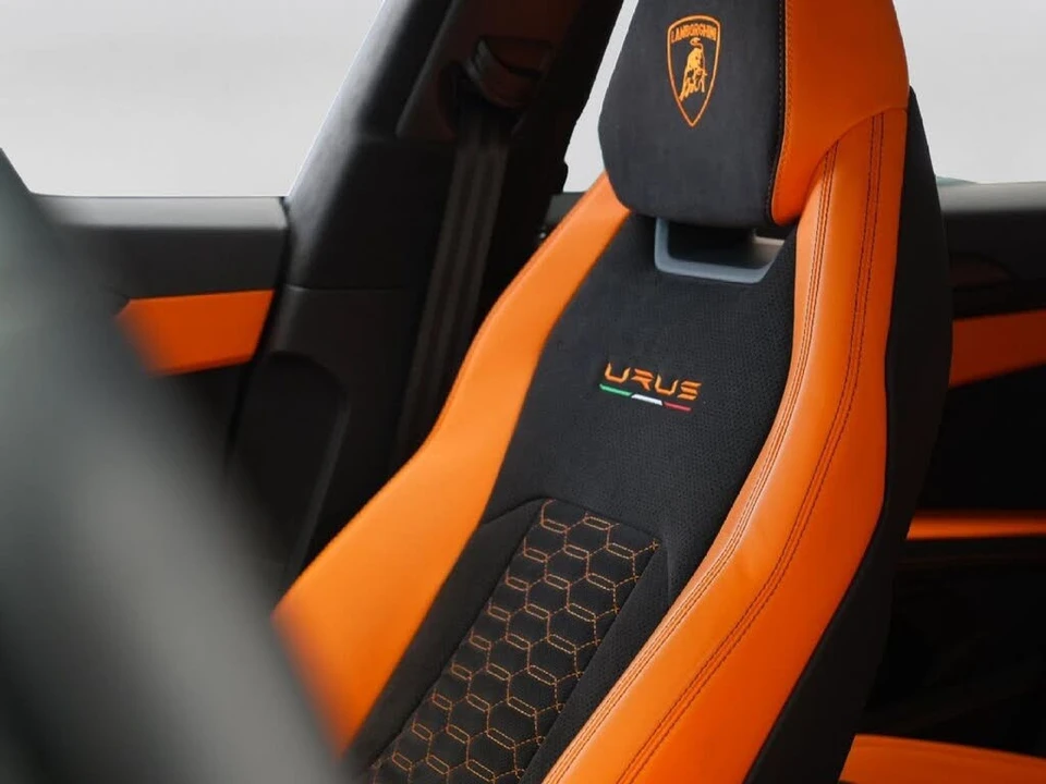 2022 Lamborghini Urus - Image 11 of 31