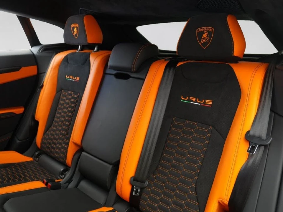 2022 Lamborghini Urus - Image 19 of 31