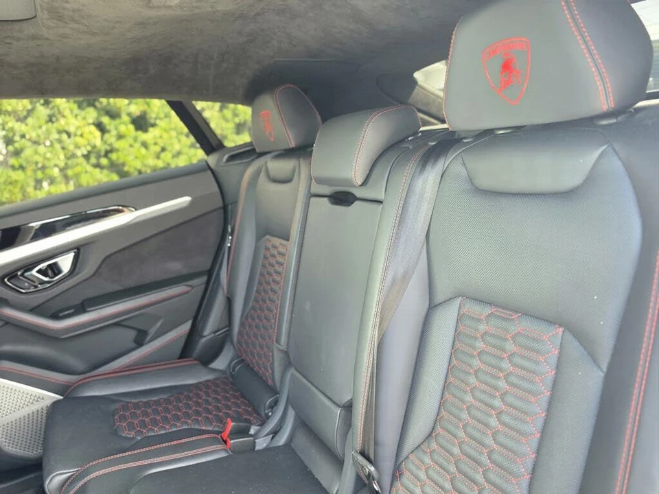 2022 Lamborghini Urus - Image 11 of 27