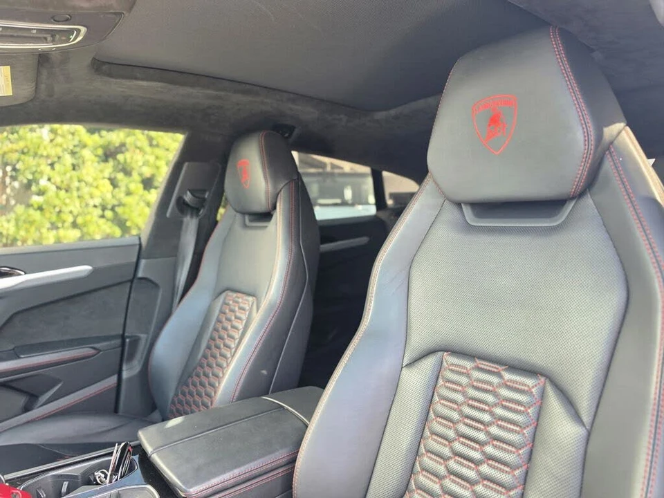 2022 Lamborghini Urus - Image 19 of 27