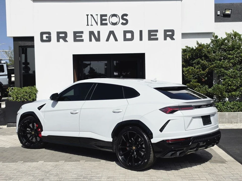 2022 Lamborghini Urus - Image 4 of 27