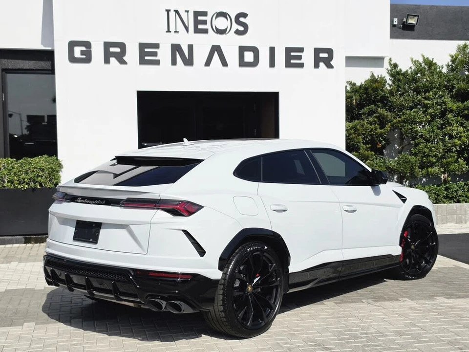 2022 Lamborghini Urus - Image 3 of 27