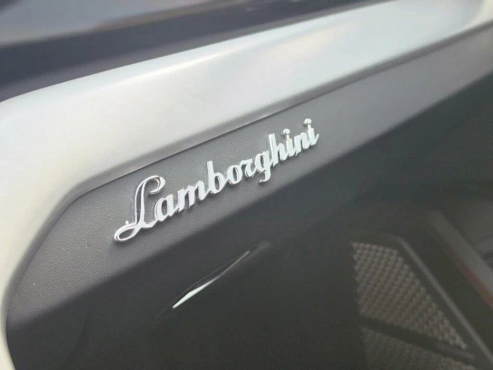 2022 Lamborghini Urus - Image 27 of 27