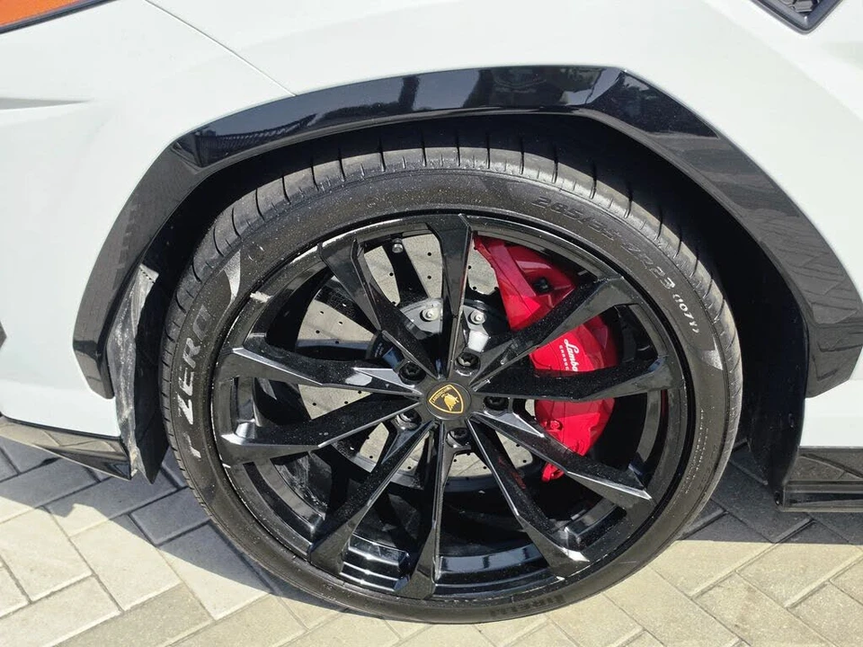 2022 Lamborghini Urus - Image 6 of 27
