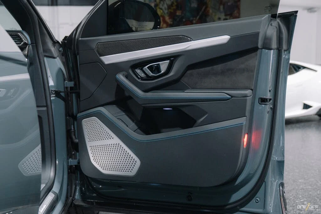 2022 Lamborghini Urus - Image 25 of 31