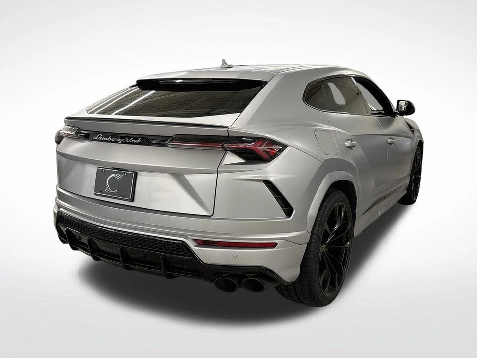 2022 Lamborghini Urus - Image 5 of 31