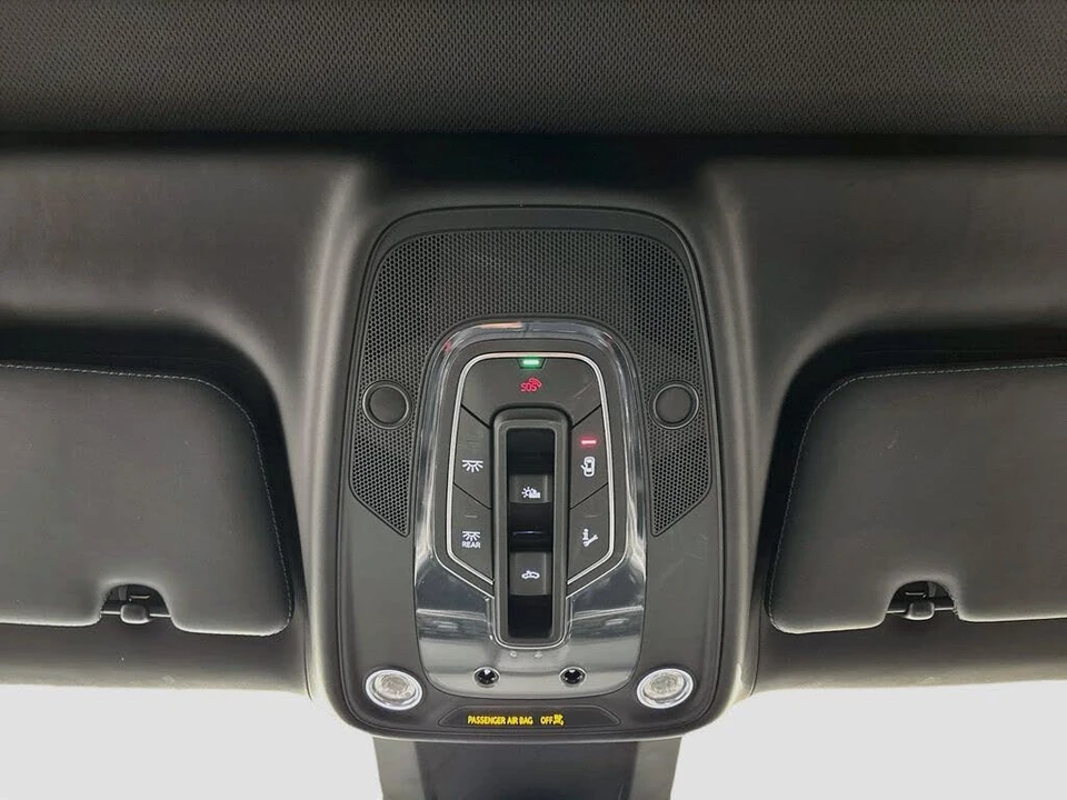 2022 Lamborghini Urus - Image 21 of 31