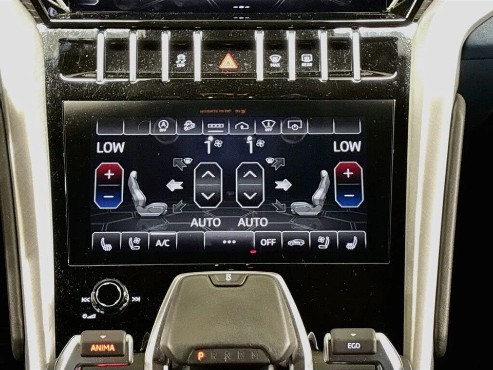 2022 Lamborghini Urus - Image 18 of 31