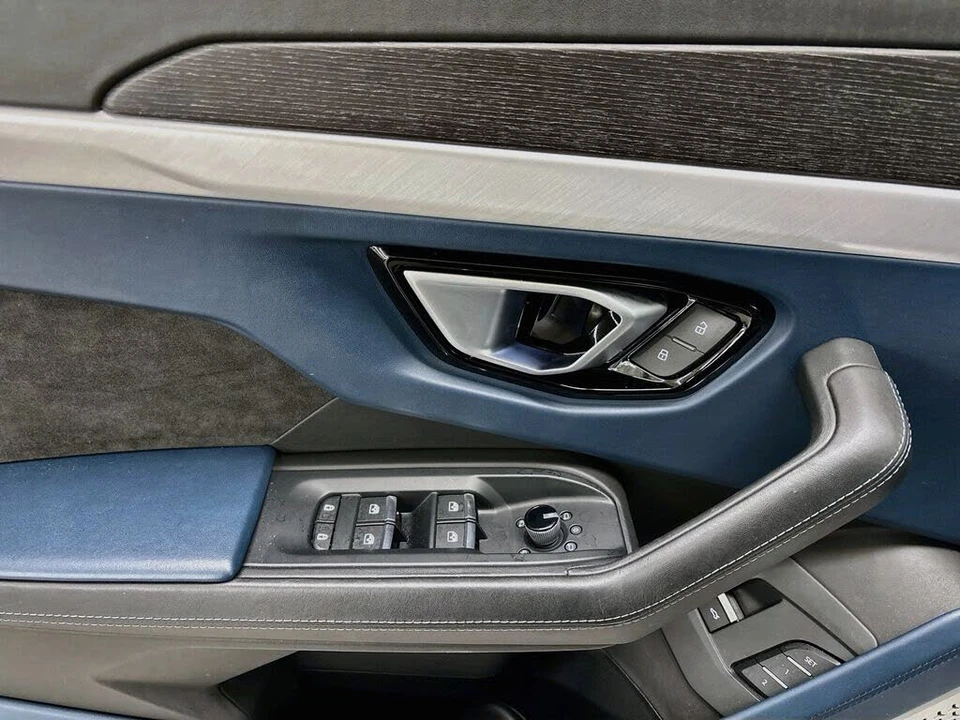 2022 Lamborghini Urus - Image 28 of 31