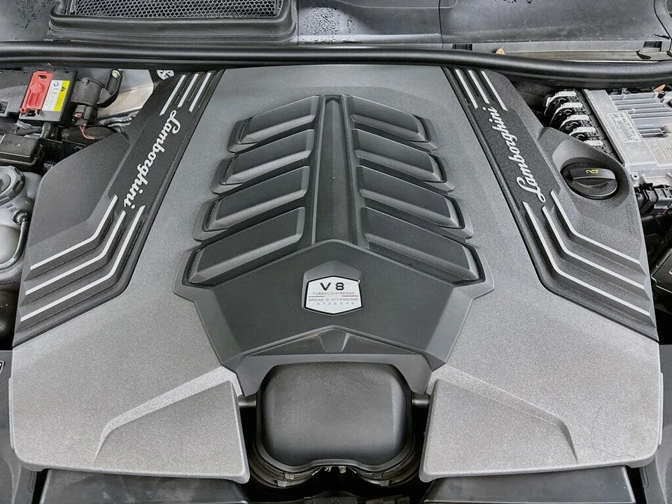 2022 Lamborghini Urus - Image 31 of 31