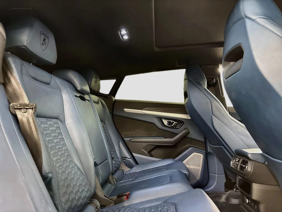 2022 Lamborghini Urus - Image 16 of 31