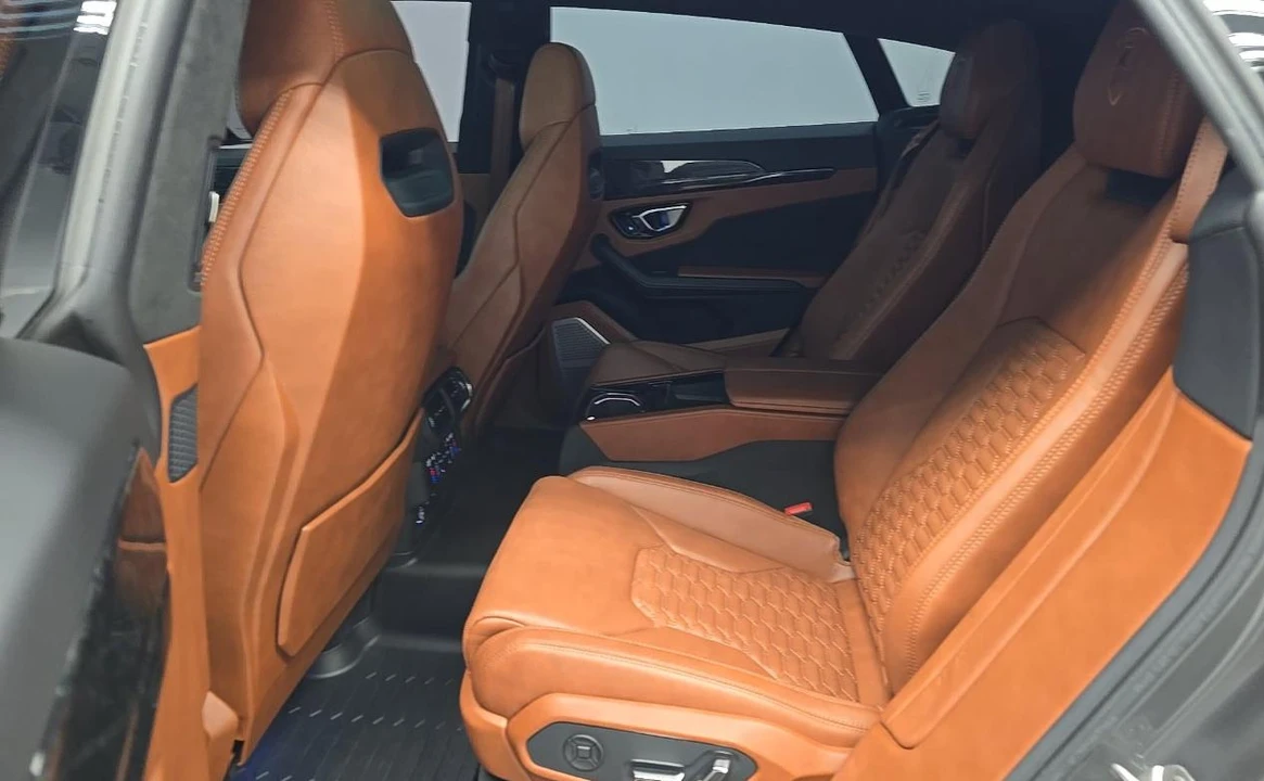 2022 Lamborghini Urus - Image 13 of 22