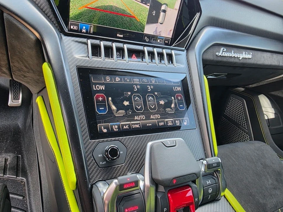 2022 Lamborghini Urus - Image 13 of 19