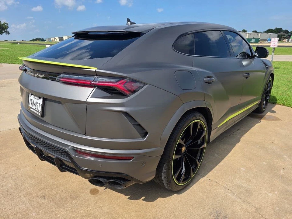 2022 Lamborghini Urus - Image 9 of 19