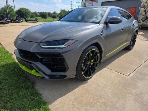 2022 Lamborghini Urus AWD