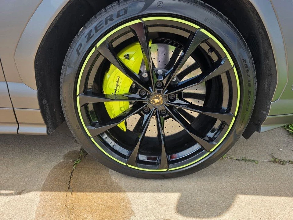 2022 Lamborghini Urus - Image 8 of 19