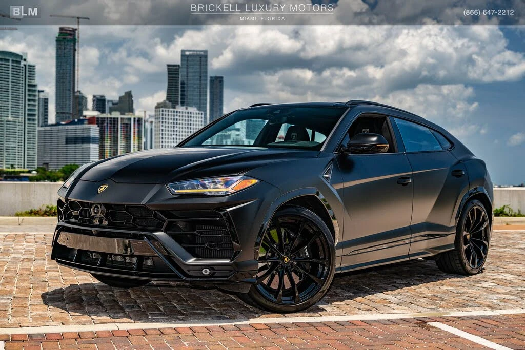 2022 Lamborghini Urus - Image 2 of 31