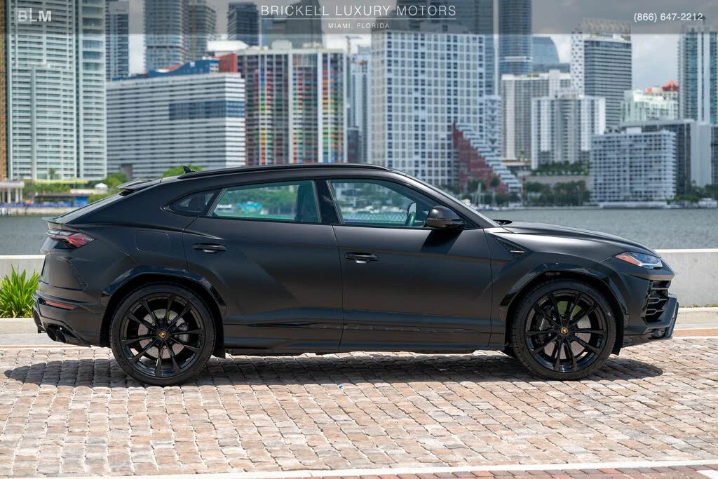 2022 Lamborghini Urus - Image 13 of 31
