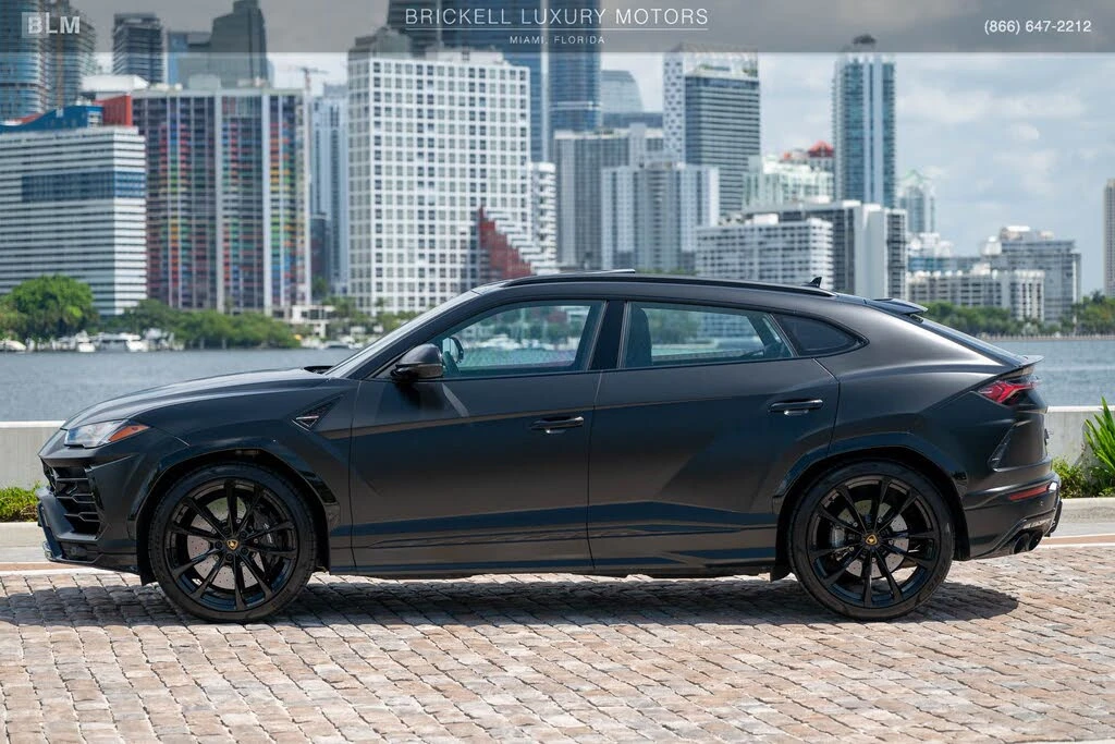 2022 Lamborghini Urus - Image 12 of 31