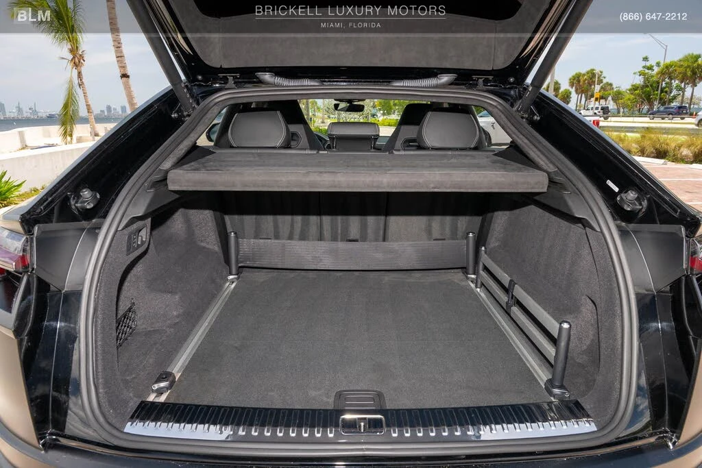 2022 Lamborghini Urus - Image 16 of 31