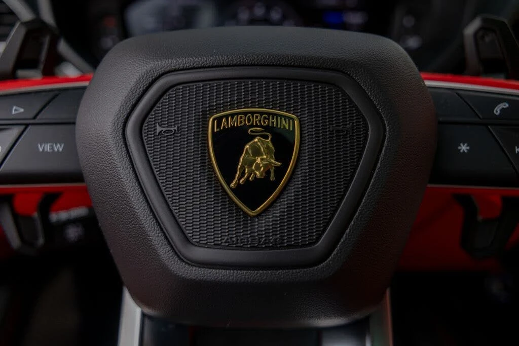 2022 Lamborghini Urus - Image 29 of 31