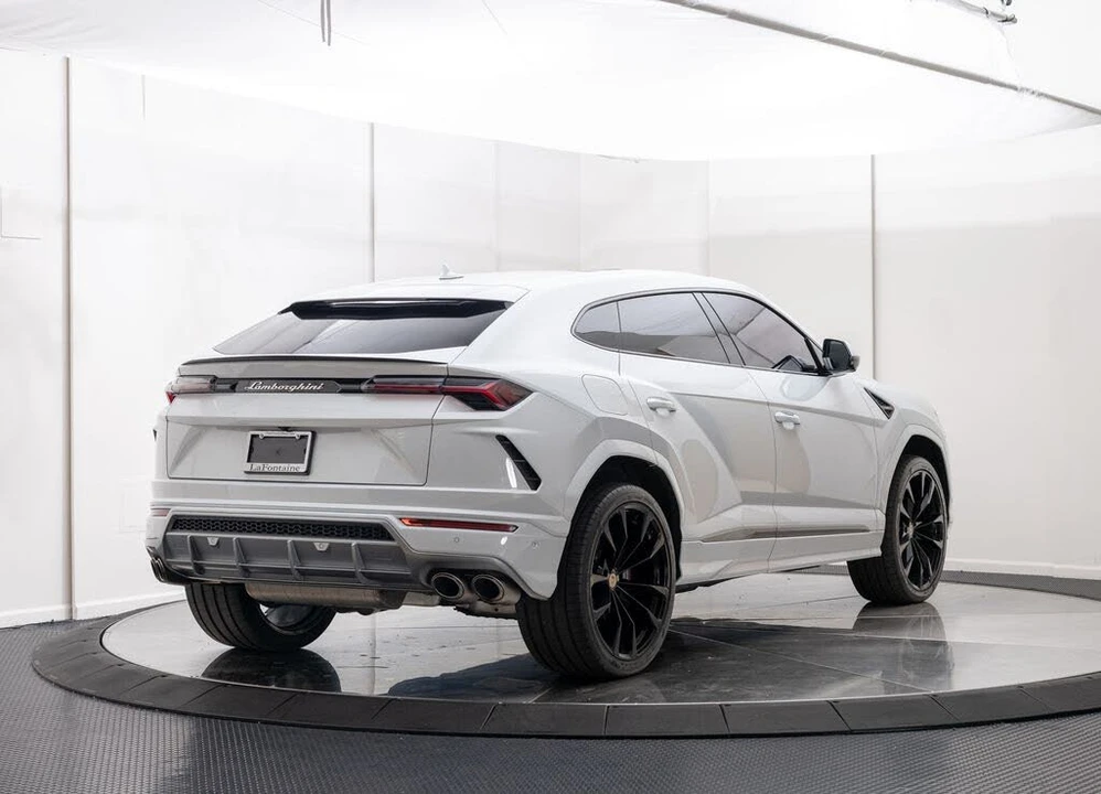 2022 Lamborghini Urus - Image 5 of 31